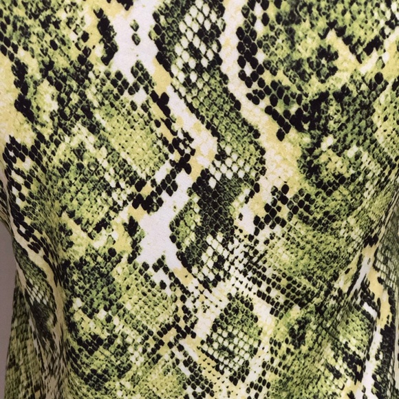 Green and black snake print dress - Picture 7 of 8